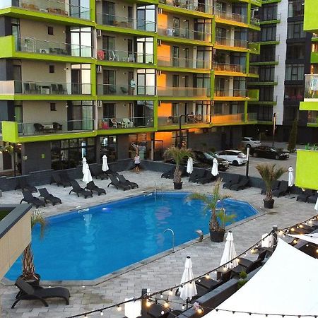 Moon Sea View Apartment - Spa N Pools Resort Мамая Екстериор снимка