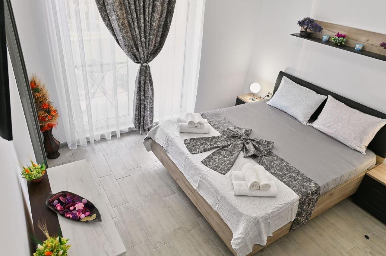 Moon Sea View Apartment - Spa N Pools Resort Мамая Екстериор снимка