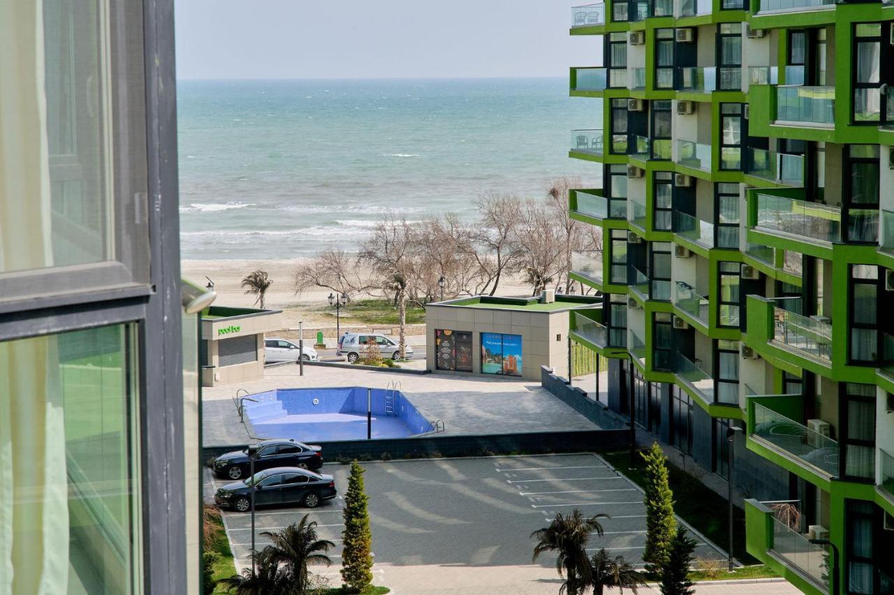 Moon Sea View Apartment - Spa N Pools Resort Мамая Екстериор снимка